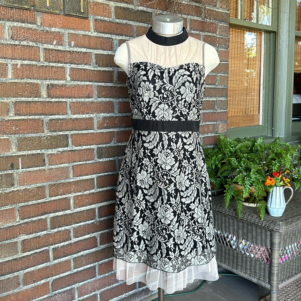 Young Essence sleeveless black floral lace overlay dress w/sheer tulle trim.Sz S